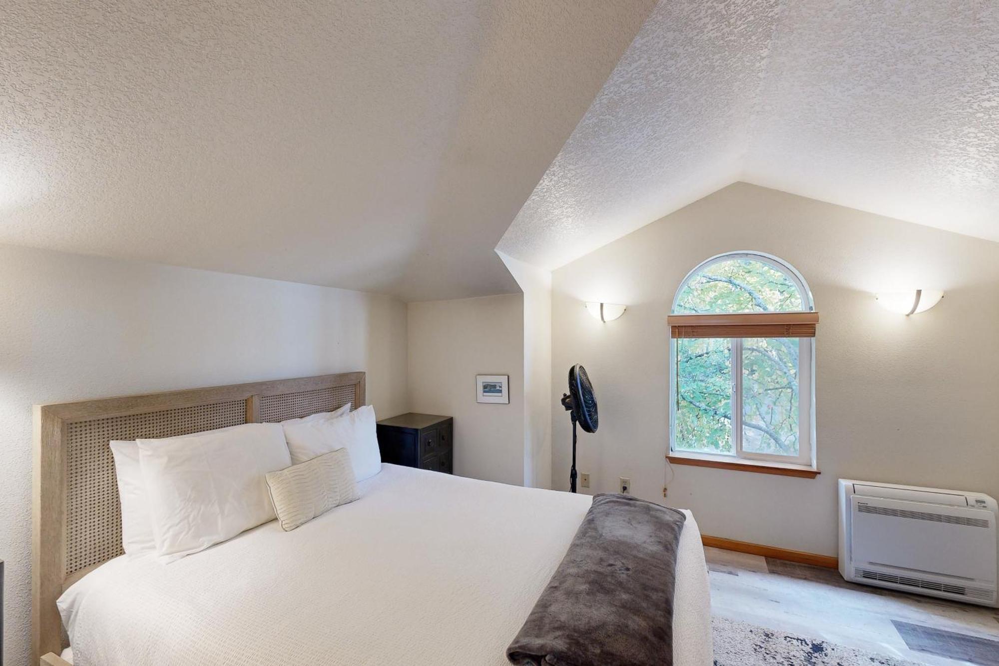 Cozy Cannon Beach Condo Экстерьер фото